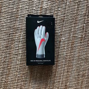 Nike Mercurial Touch Elite Goalkeeper Gloves